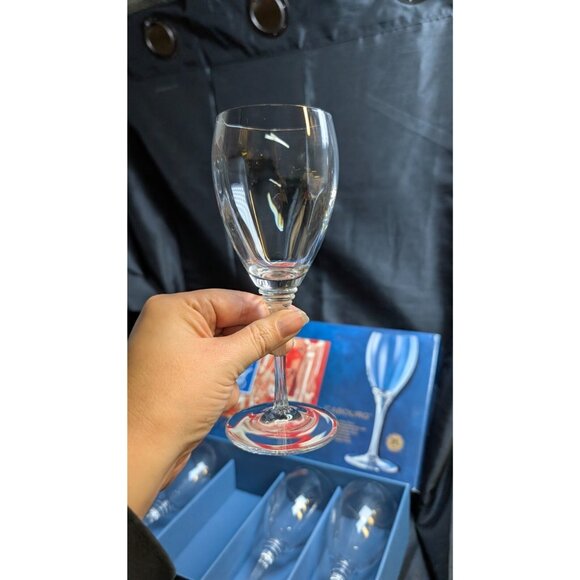 6 vintage Cristal D'arques box of six large red wine glasses 6 ounce - new - Picture 7 of 8